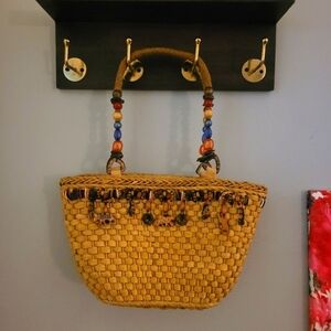 CAPPELLI Straworld bucket purse bag straw with wooden animal carvings